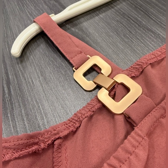 SHEIN Plus women’s asymmetrical open shoulder top chain accent Size 18 (3XL) - Picture 6 of 8